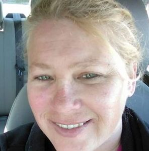 Meet your Posher, Gloria